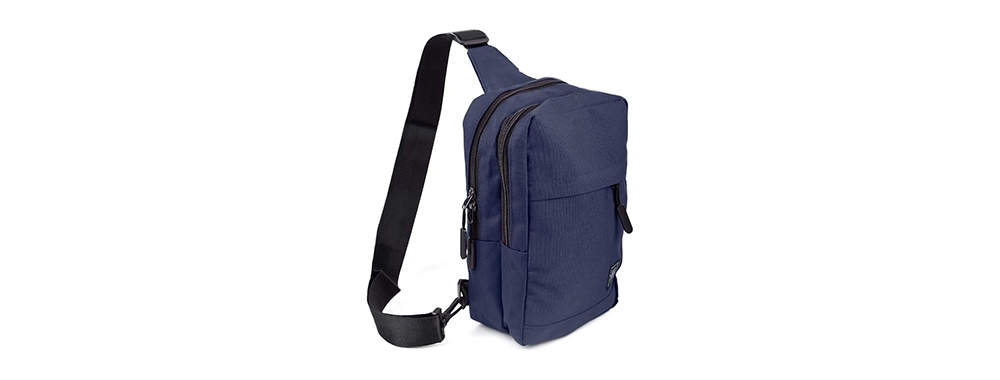 Single shoulder backpack with shoulder straps